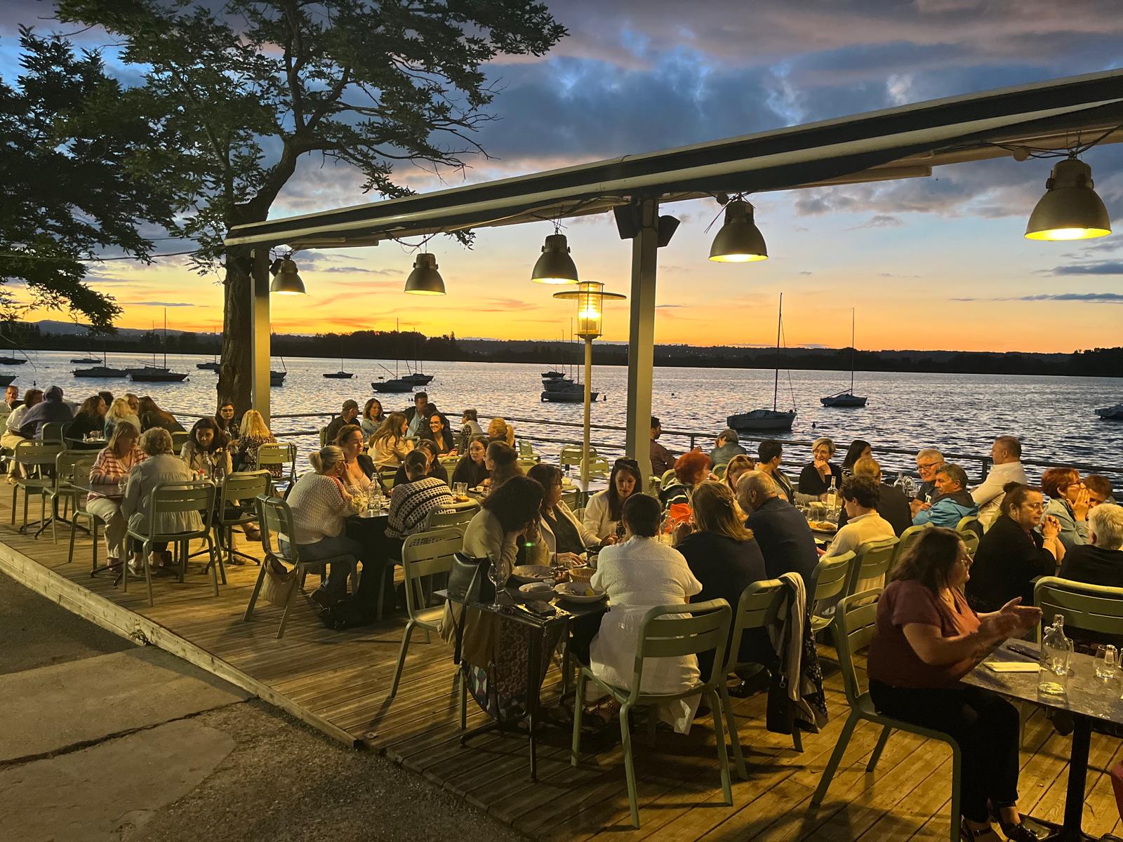 Terrasse du restaurant avec vue sur la mer
